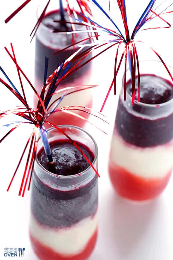 Red White and Blue(berry) Margaritas -- easy to make, and perfect for Memorial Day or the 4th of July! | gimmesomeoven.com #drink #recipe Red White and Blue(berry) Margaritas -- easy to make, and perfect for Memorial Day or the 4th of July! | gimmesomeoven.com #drink #recipe