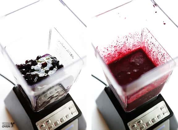 Red White and Blue(berry) Margaritas -- easy to make, and perfect for Memorial Day or the 4th of July! | gimmesomeoven.com #drink #recipe Red White and Blue(berry) Margaritas -- easy to make, and perfect for Memorial Day or the 4th of July! | gimmesomeoven.com #drink #recipe