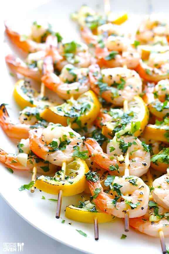 Shrimp Scampi Skewers Recipe | gimmesomeoven.com #glutenfree #seafood Shrimp Scampi Skewers Recipe | gimmesomeoven.com #glutenfree #seafood