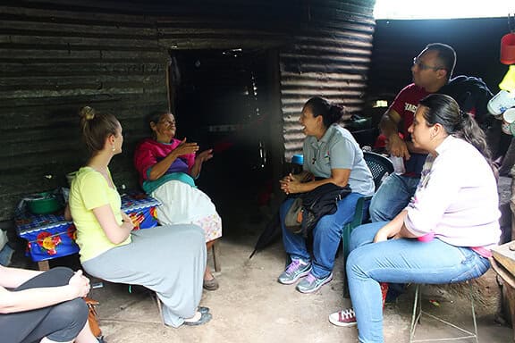 10 Things I Learned In El Salvador | gimmesomeoven.com 10 Things I Learned In El Salvador | gimmesomeoven.com