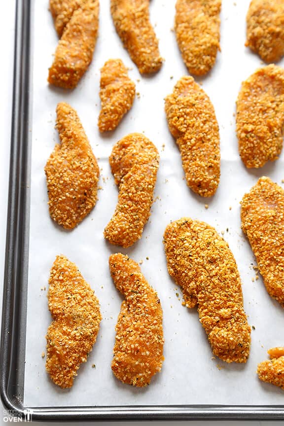 Hemp Crusted Chicken Tenders -- this easy and delicious recipe is packed with protein and is also naturally #glutenfree! | gimmesomeoven.com #gf #recipe Hemp Crusted Chicken Tenders -- this easy and delicious recipe is packed with protein and is also naturally #glutenfree! | gimmesomeoven.com #gf #recipe