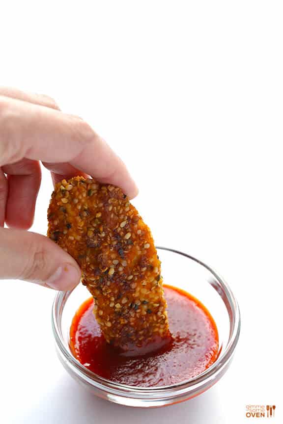 Hemp Crusted Chicken Tenders -- this easy and delicious recipe is packed with protein and is also naturally #glutenfree! | gimmesomeoven.com #gf #recipe Hemp Crusted Chicken Tenders -- this easy and delicious recipe is packed with protein and is also naturally #glutenfree! | gimmesomeoven.com #gf #recipe