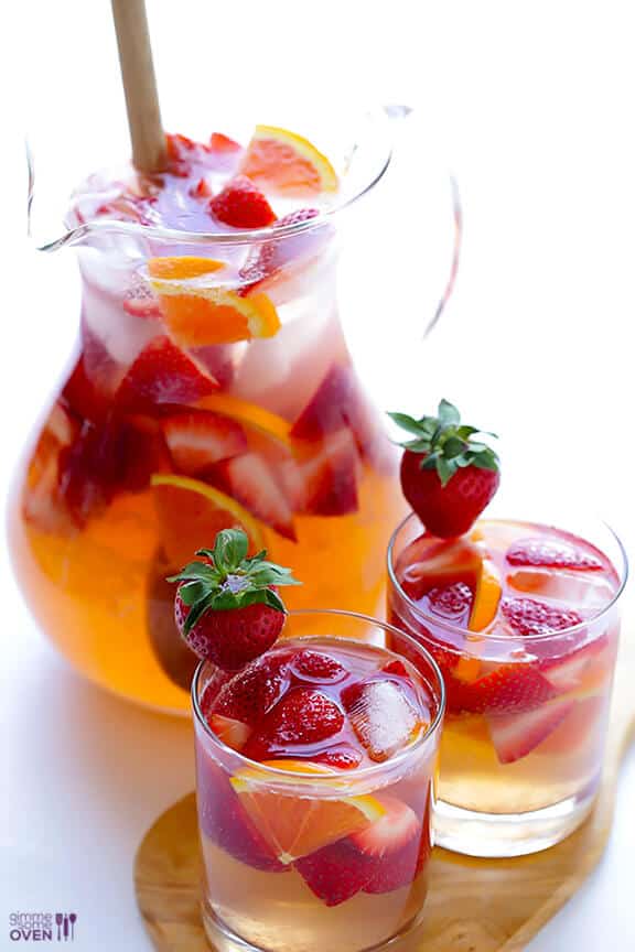 Strawberry Sangria -- easy to make, and naturally sweetened with honey! | gimmesomeoven.com Strawberry Sangria -- easy to make, and naturally sweetened with honey! | gimmesomeoven.com