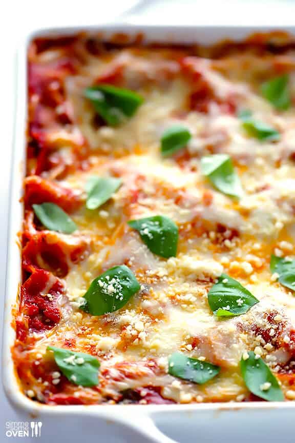 10-Minute Spinach Lasagna -- quick and easy to prep, and SO good! | gimmesomeoven.com #pasta 10-Minute Spinach Lasagna -- quick and easy to prep, and SO good! | gimmesomeoven.com #pasta