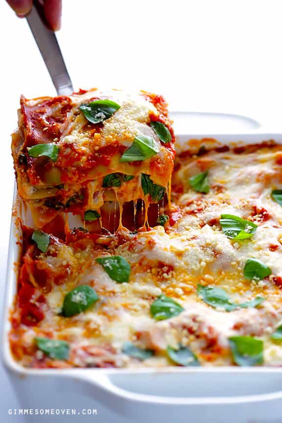 10-Minute Spinach Lasagna -- quick and easy to prep, and SO good! | gimmesomeoven.com #pasta 10-Minute Spinach Lasagna -- quick and easy to prep, and SO good! | gimmesomeoven.com #pasta