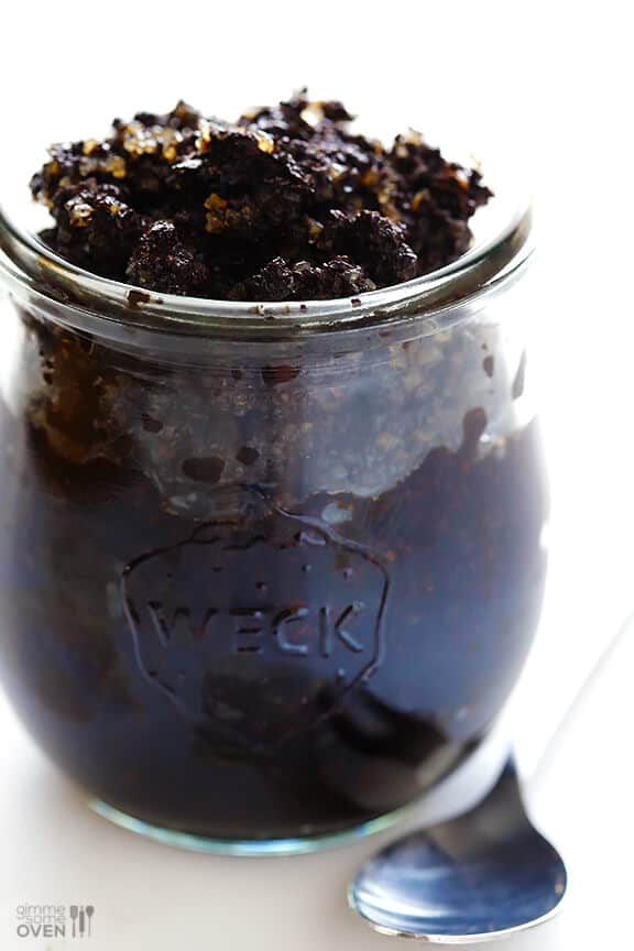 DIY Coffee Sugar Scrub -- all you need are three ingredients for this all-natural body scrub | gimmesomeoven.com #beauty #diy #tutorial All you need are 3 ingredients to make this yummy coffee scrub. | gimmesomeoven.com