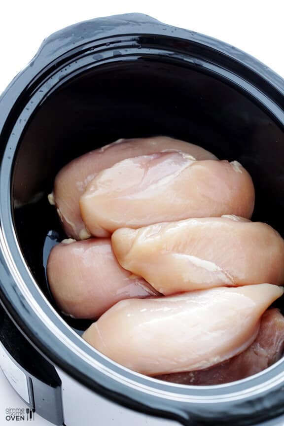 4-Ingredient Slow Cooker Salsa Verde Chicken | gimmesomeoven.com #recipe 4-Ingredient Slow Cooker Salsa Verde Chicken | gimmesomeoven.com #recipe