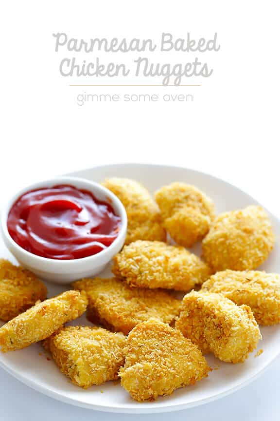 Parmesan Baked Chicken Nuggets -- crispy, easy to make, and SO tasty! | gimmesomeoven.com Parmesan Baked Chicken Nuggets -- crispy, easy to make, and SO tasty! | gimmesomeoven.com