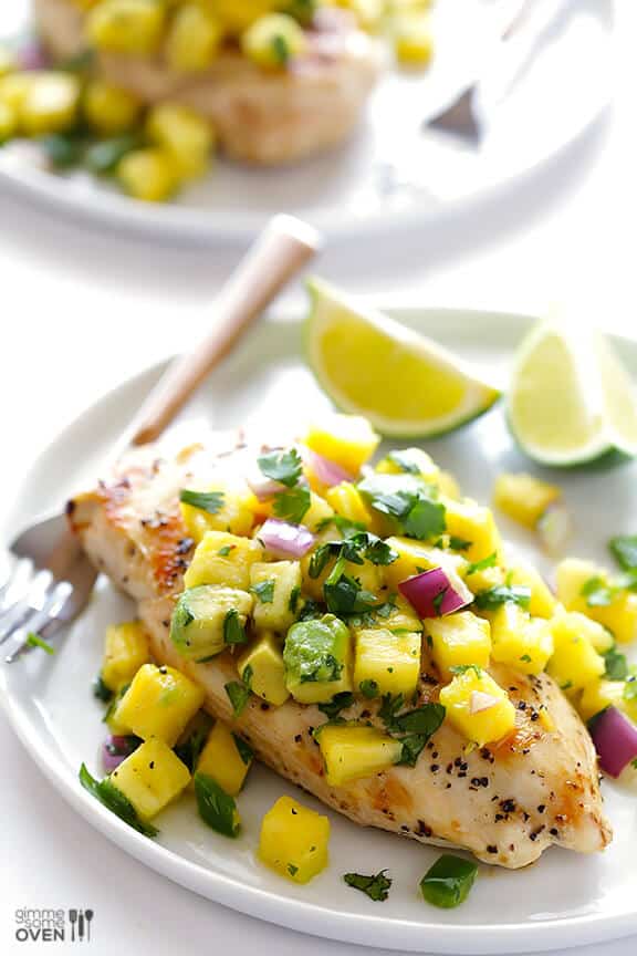 Grilled Chicken with Pineapple Avocado Salsa | gimmesomeoven.com Grilled Chicken with Pineapple Avocado Salsa | gimmesomeoven.com