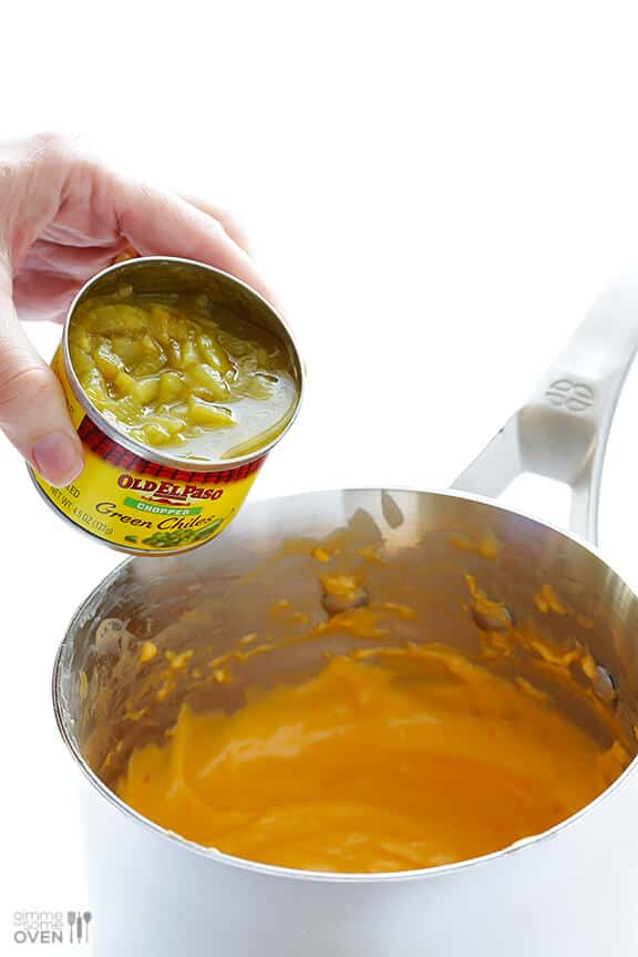 Chorizo Queso (Chorizo Cheese Dip) | gimmesomeoven.com Chorizo Queso (Chorizo Cheese Dip) | gimmesomeoven.com
