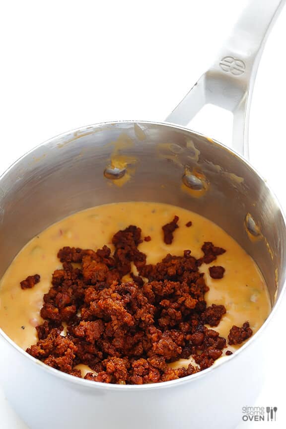 Chorizo Queso (Chorizo Cheese Dip) | gimmesomeoven.com Chorizo Queso (Chorizo Cheese Dip) | gimmesomeoven.com