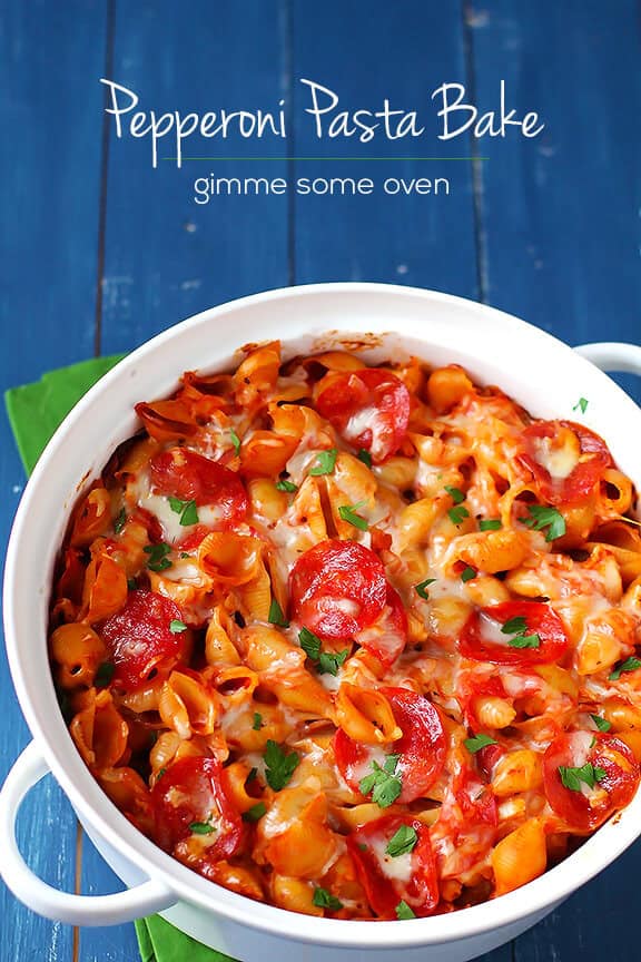 Pepperoni Pasta Bake | gimmesomeoven.com Pepperoni Pasta Bake | gimmesomeoven.com