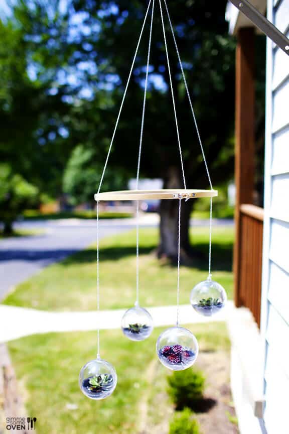 DIY Terrarium Mobile | gimmesomeoven.com #diy DIY Terrarium Mobile | gimmesomeoven.com #diy