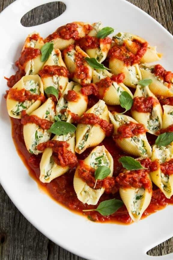 Jumbo Stuffed Shells | ohsheglows.com Jumbo Stuffed Shells | ohsheglows.com