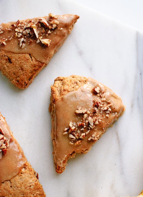 Vegan Banana Nut Scones | gimmesomeoven.com Vegan Banana Nut Scones | gimmesomeoven.com