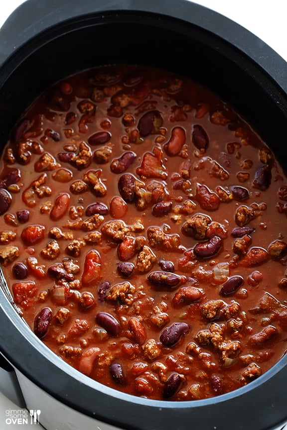 Classic Slow Cooker Chili -- super easy to make, and SO GOOD! | gimmesomeoven.com #soup #fall #gameday Classic Slow Cooker Chili -- super easy to make, and SO GOOD! | gimmesomeoven.com #soup #fall #gameday