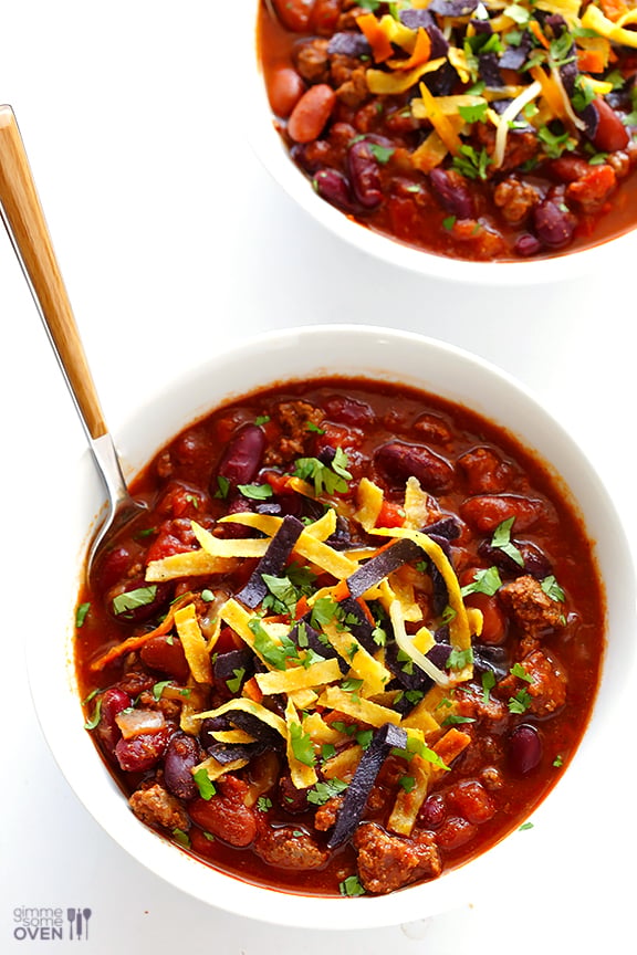 Classic Slow Cooker Chili -- super easy to make, and SO GOOD! | gimmesomeoven.com #soup #fall #gameday Classic Slow Cooker Chili -- super easy to make, and SO GOOD! | gimmesomeoven.com #soup #fall #gameday
