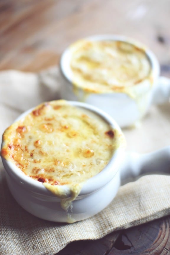 Crockpot French Onion Soup | dashingdish.com Crockpot French Onion Soup | dashingdish.com