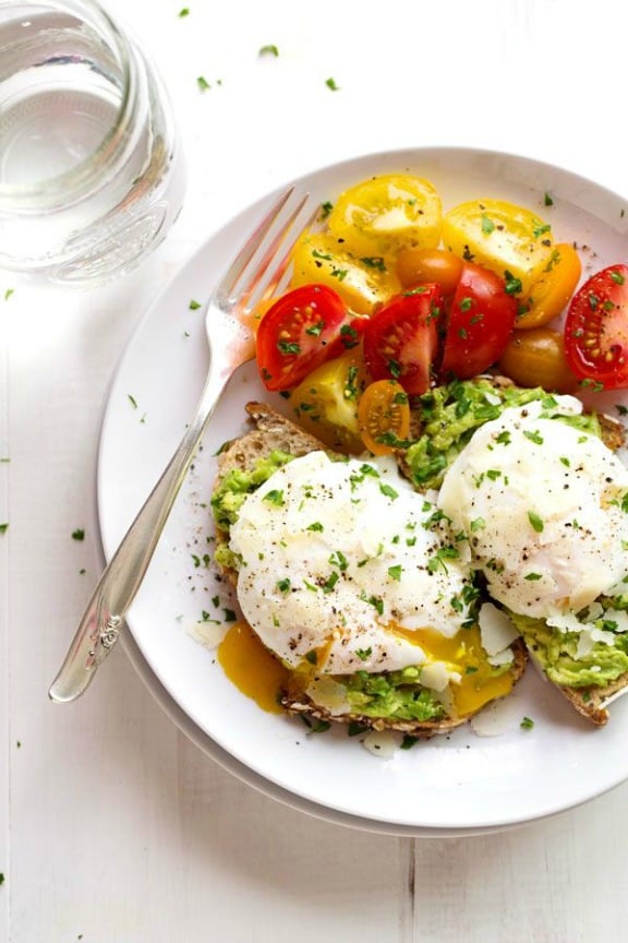 Simple Poached Egg and Avocado Toast | pinchofyum.com Simple Poached Egg and Avocado Toast | pinchofyum.com