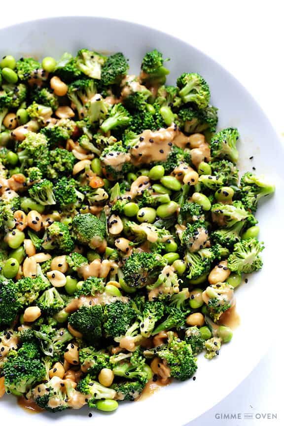 Asian Broccoli Salad -- quick and easy to make, and made with a tasty peanut sauce | gimmesomeoven.com #vegan