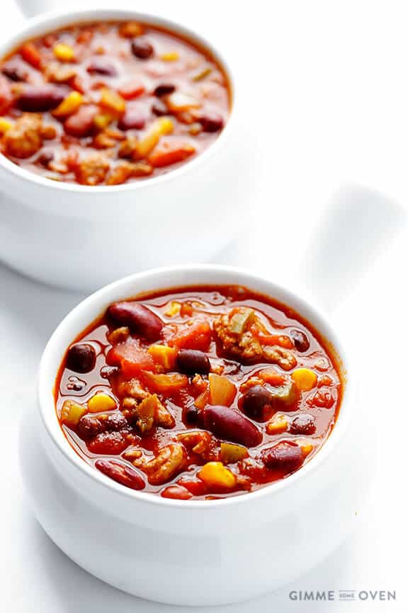 Slow Cooker Taco Turkey Chili | gimmesomeoven.com #slowcooker #crockpot