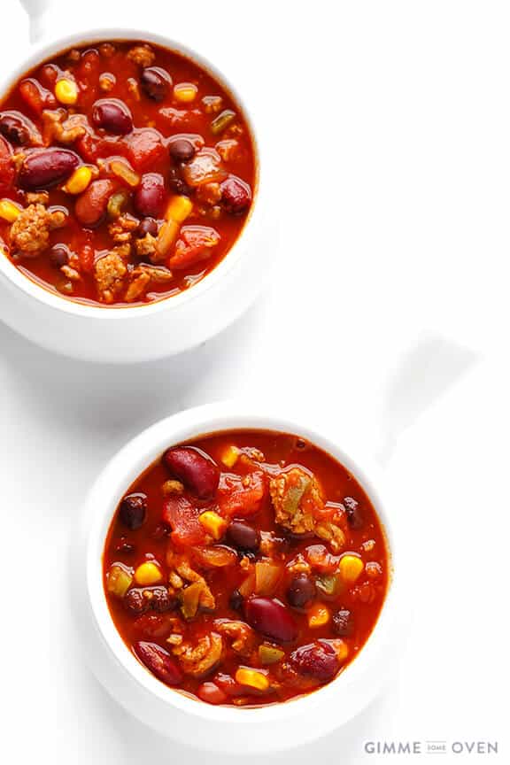Slow Cooker Taco Turkey Chili | gimmesomeoven.com #slowcooker #crockpot