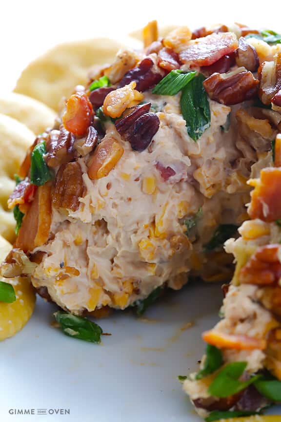 BBQ Bacon Cheese Ball -- all you need are 6 simple ingredients to make this sweet and savory cheese ball appetizer | gimmesomeoven.com