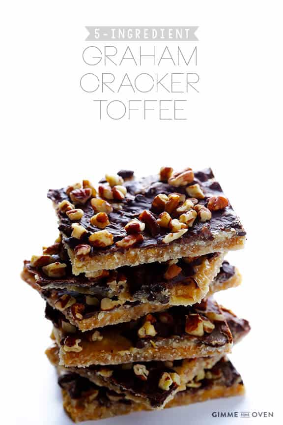 5-Ingredient Graham Cracker Toffee | gimmesomeoven.com #chocolate #dessert