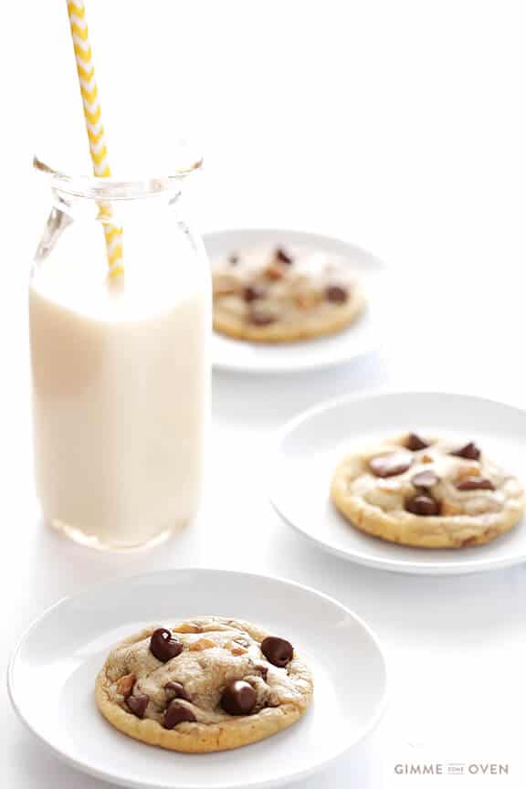 Toffee Chocolate Chip Cookies Recipe | gimmesomeoven.com
