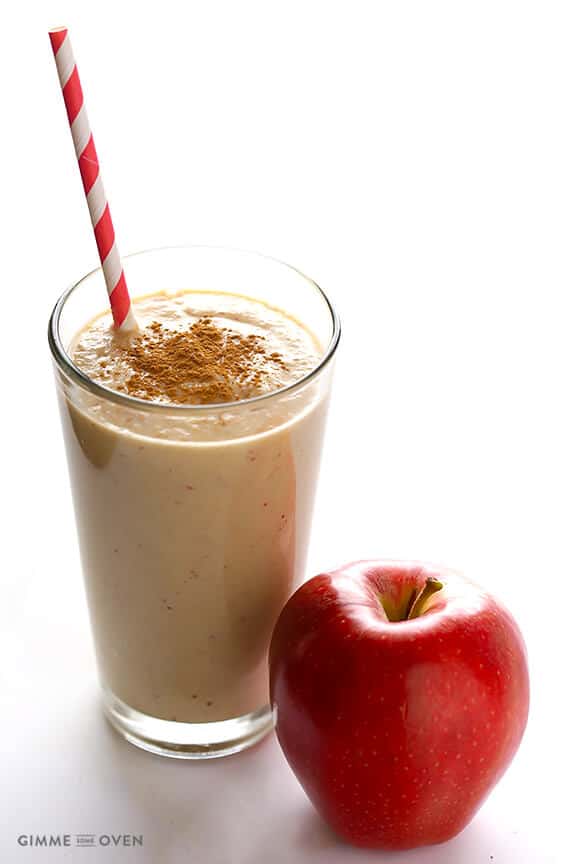 Apple Pie Protein Smoothie -- it's quick, easy, made with everyday ingredients, and so tasty! | gimmesomeoven.com #glutenfree