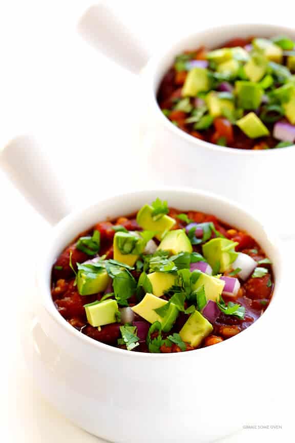Slow Cooker Vegetarian Chili Recipe -- easy to make in the crock pot or on the stovetop, naturally gluten-free and vegan, and SO delicious! | gimmesomeoven.com