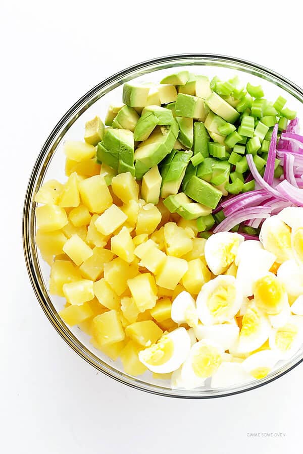 Avocado Potato Salad -- classic creamy potato salad is kicked up a notch with some delicious avocados! | gimmesomeoven.com