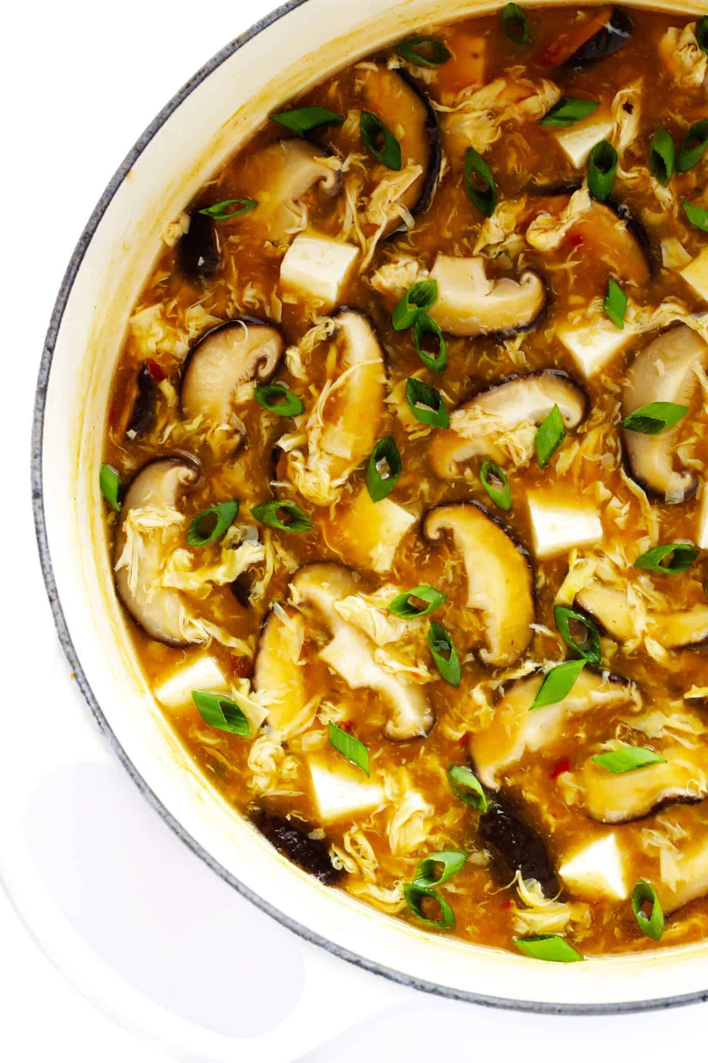 This amazing Hot and Sour Soup recipe is super-easy to make in just 25 minutes, and tastes even better than the Chinese restaurant version! It's also a great healthy dinner recipe that's naturally vegetarian and gluten-free. | gimmesomeoven.com #soup #chinese #dinner #glutenfree #vegetarian #healthy #side #takeout Chinese Hot and Sour Soup
