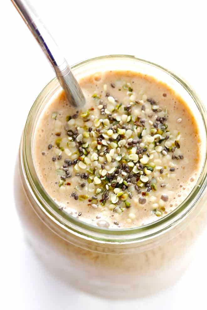 This Coffee Protein Smoothie recipe is SO yummy, and full of feel-good ingredients that'll add some good energy to your day. | gimmesomeoven.com