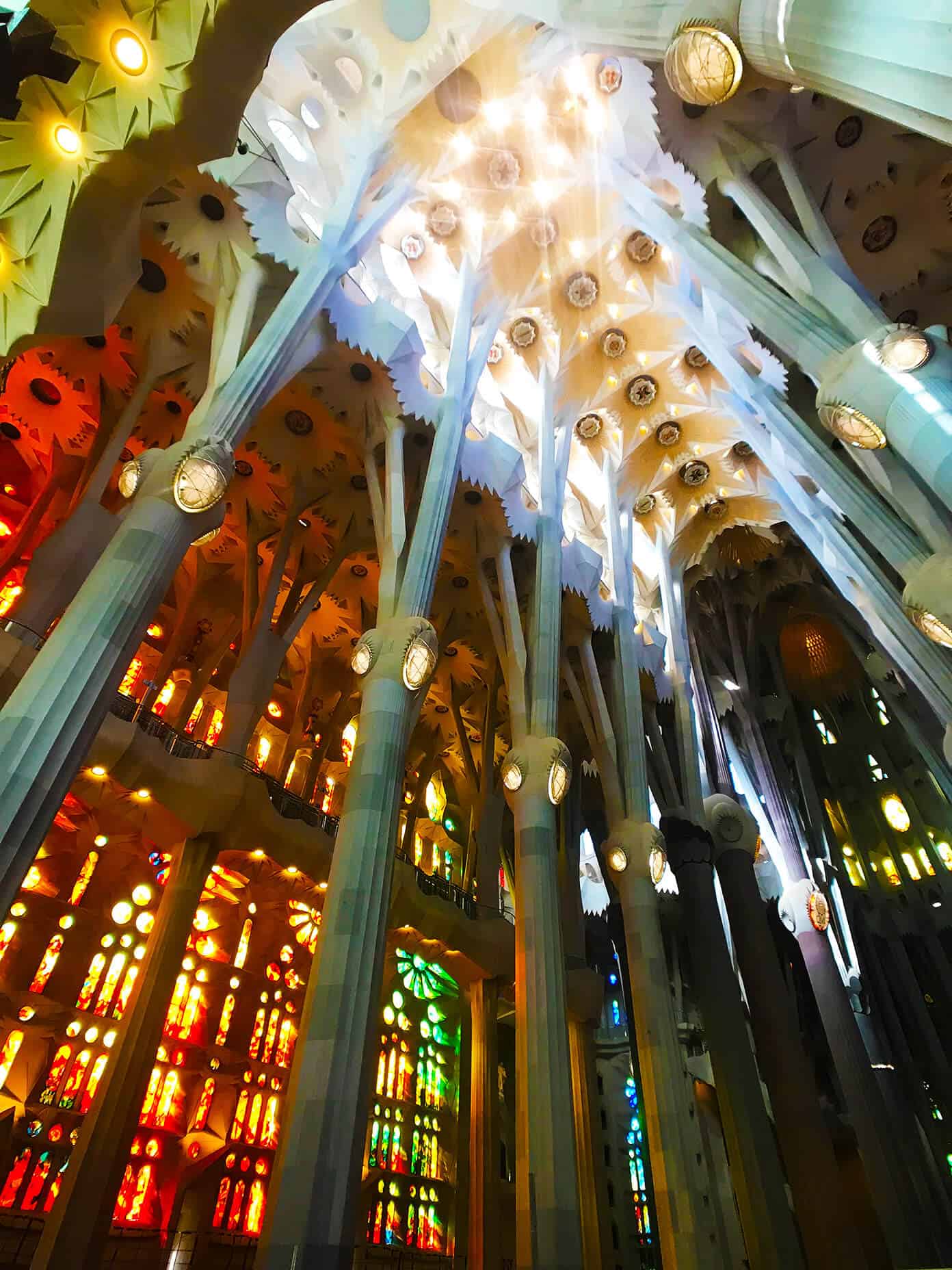 A local food blogger's tips for where to eat, stay and visit in Barcelona, Spain! Detailed restaurant recommendations included for breakfast, lunch, dinner and drinks. Plus travel tips on how to navigate the city like a local. | gimmesomeoven.com Sagrada Familia | Gimme Some Barcelona Travel Guide