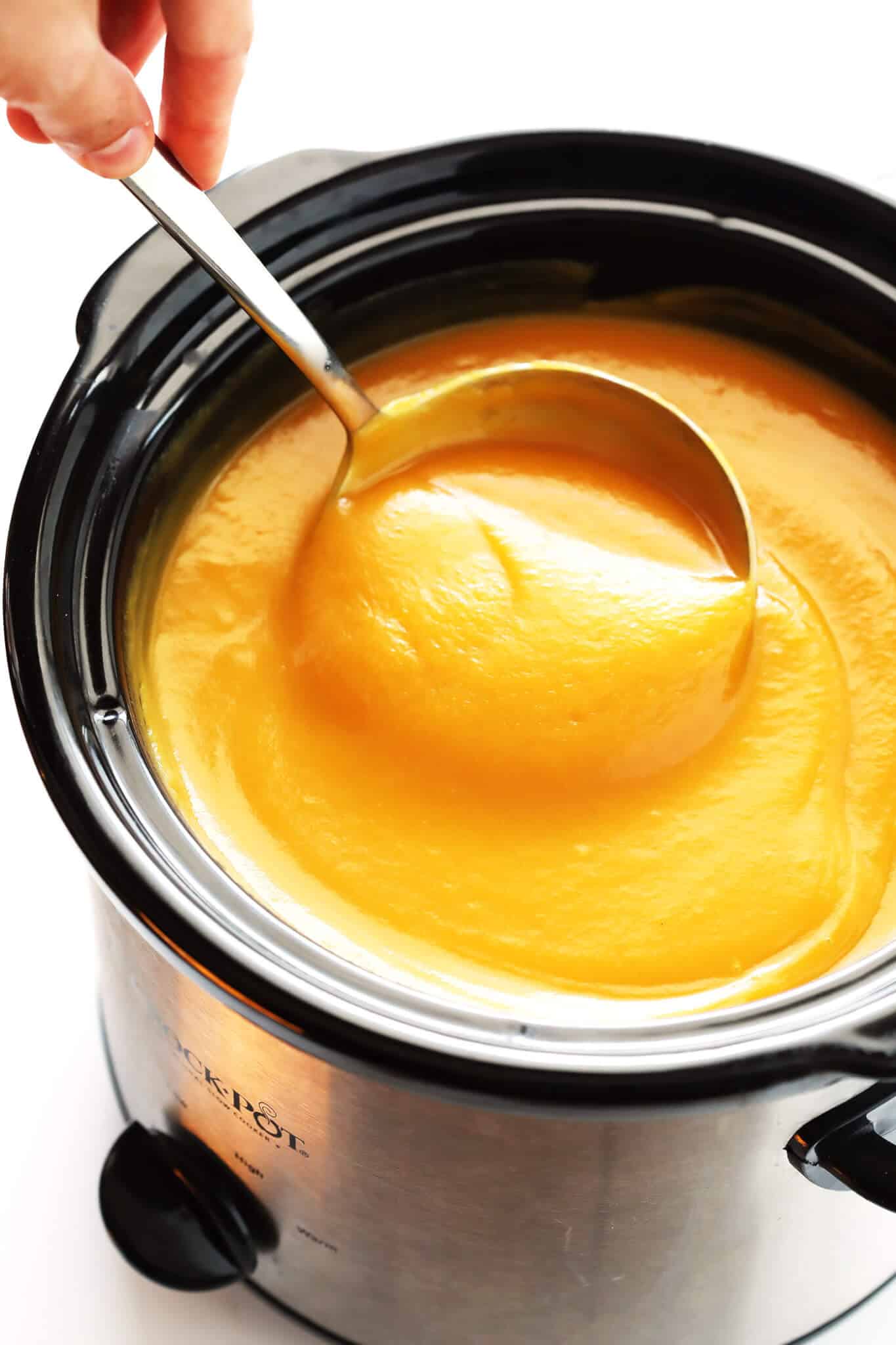 This Chai Butternut Squash Soup recipe is easy to make, naturally gluten-free and vegan, and seasoned simply and deliciously with a simple chai tea bag. My kind of fall comfort food. | Gimme Some Oven #butternut #soup #vegan #glutenfree #vegetarian #healthy #fall #dinner #cleaneating #recipe Chai Butternut Squash Soup Recipe | 20 Vegetarian Dinner Ideas