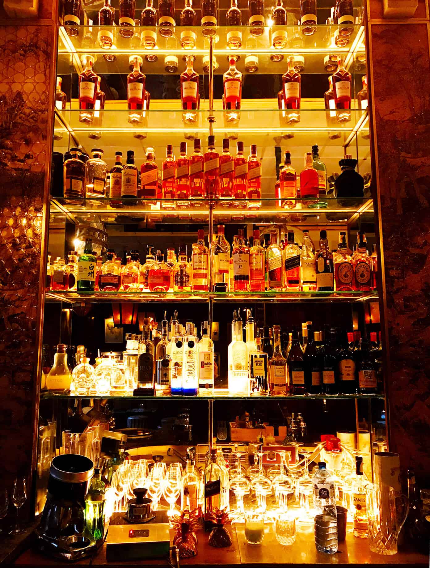 Boca Chica - swanky cocktails with a vibe to match | Gimme Some Barcelona Travel Guide Boca Chica - swanky cocktails with a vibe to match | Gimme Some Barcelona Travel Guide