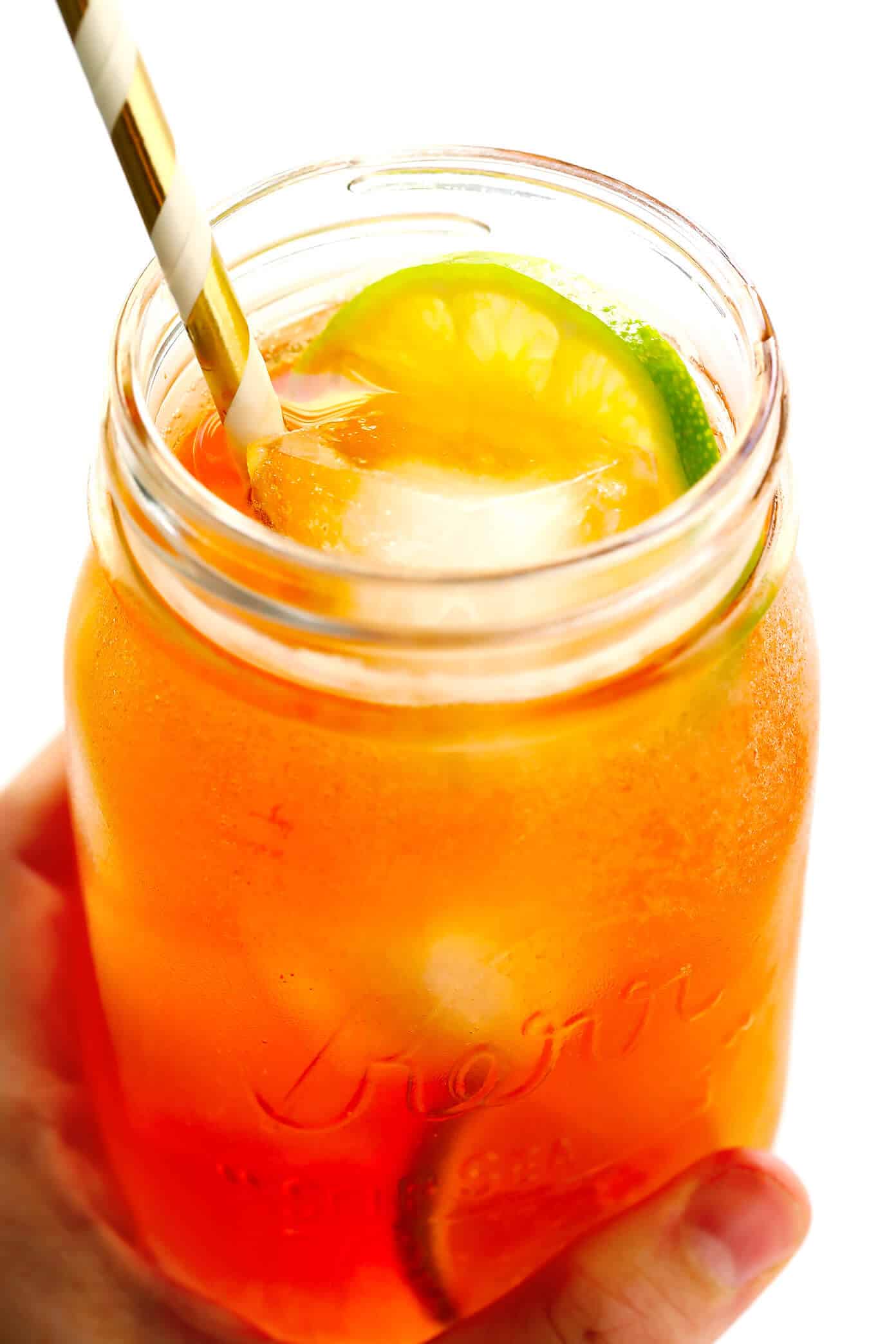 LOVE a good horsefeather cocktail! It's basically a whiskey version of a Moscow mule, made with bourbon, ginger beer, bitters and a twist of lime or lemon. Perfect for easy entertaining! | Gimme Some Oven #cocktail #whiskey #bourbon #moscowmule #gingerbeer Horsefeather Cocktail (Whiskey Moscow Mule)