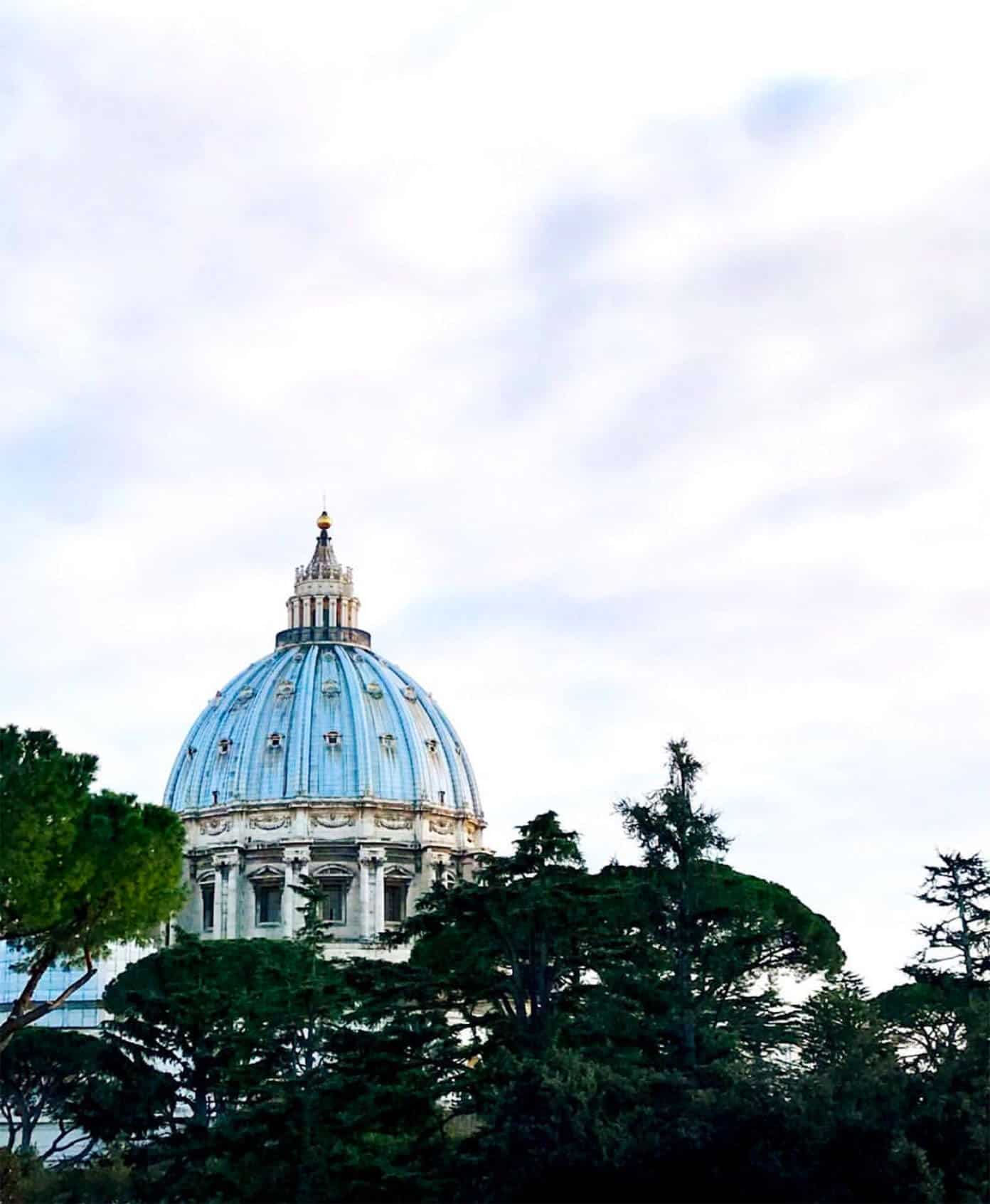 Our Weekend In Rome and Naples -- lots of travel recommendations on the best restaurants and what to eat, things to do, and where to stay in Roma. | Gimme Some Oven #rome #italy #travel #tips #restaurants Vatican City in Rome
