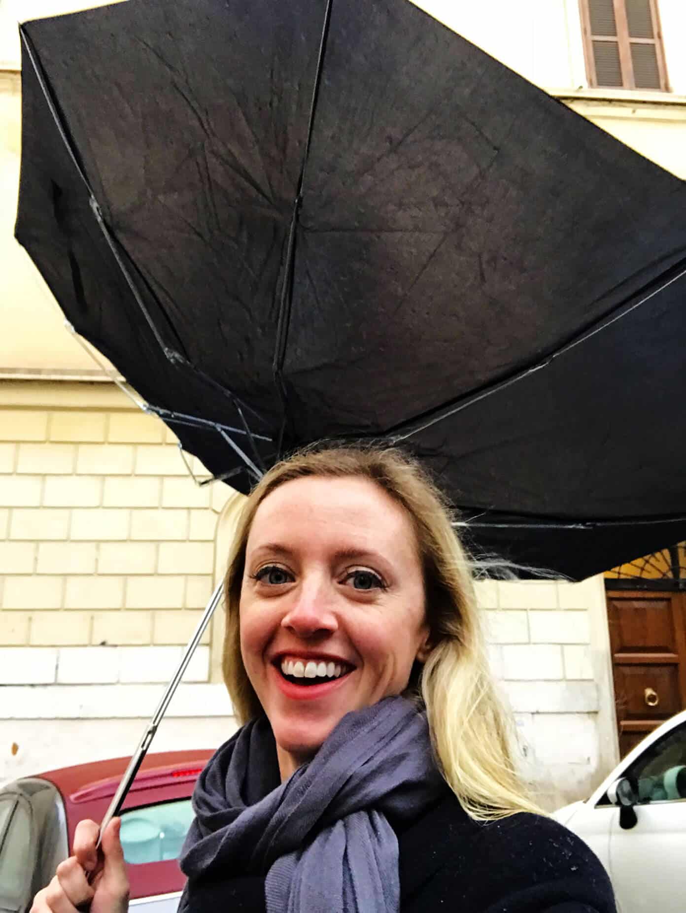 Our Weekend In Rome and Naples -- lots of travel recommendations on the best restaurants and what to eat, things to do, and where to stay in Roma. | Gimme Some Oven #rome #italy #travel #tips #restaurants Rainy Day in Rome