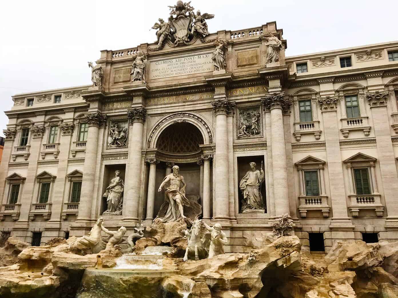 Our Weekend In Rome and Naples -- lots of travel recommendations on the best restaurants and what to eat, things to do, and where to stay in Roma. | Gimme Some Oven #rome #italy #travel #tips #restaurants Trevi Fountain in Rome