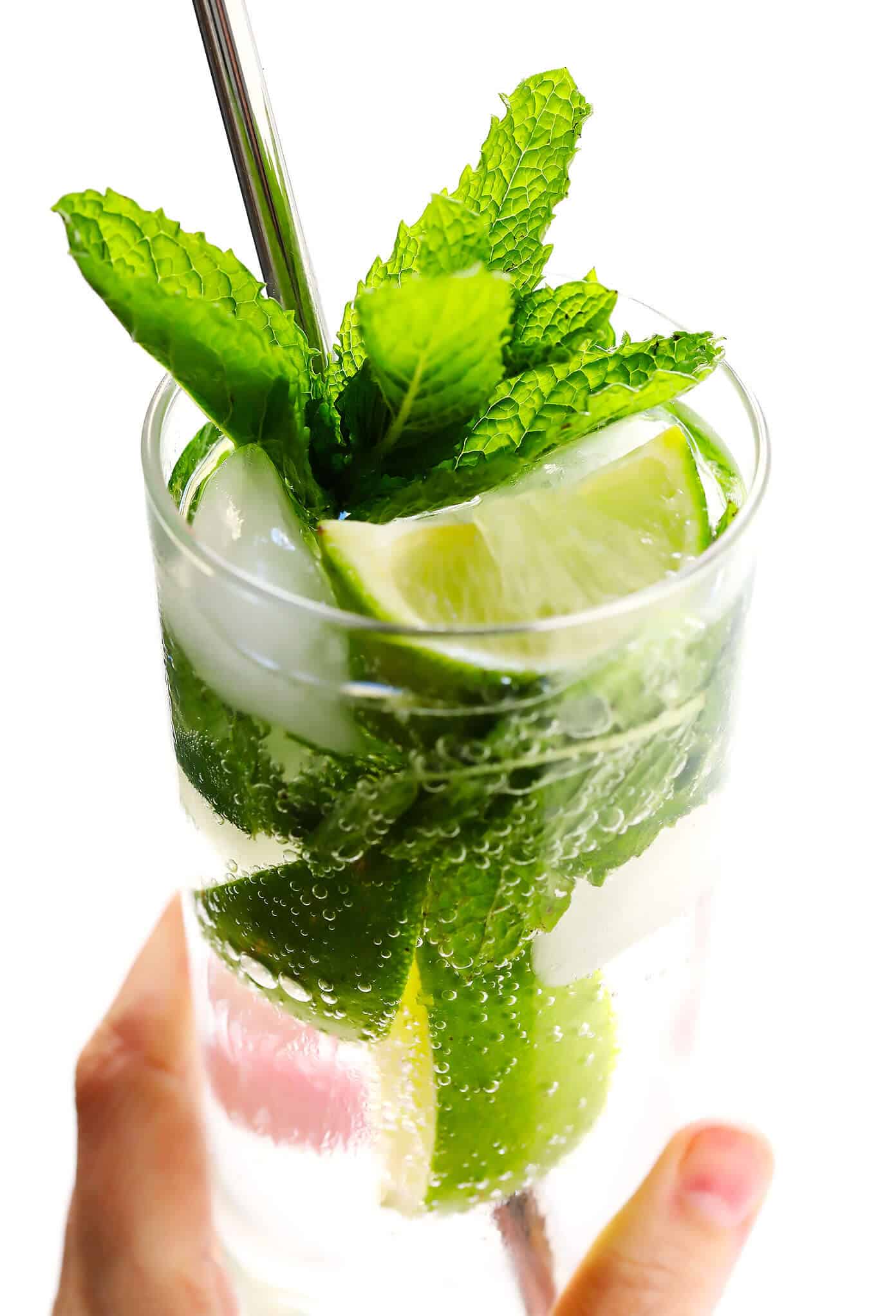 Truly the BEST mojito recipe! It's quick and easy to make with lots of fresh mint, lime juice and rum. It's naturally sweetened with honey. And easy to make in a single cocktail serving, or as a pitcher for a crowd. The perfect summer drink! | Gimme Some Oven #mojito #cocktail #drink #summer #recipe Classic Mojito Ingredients