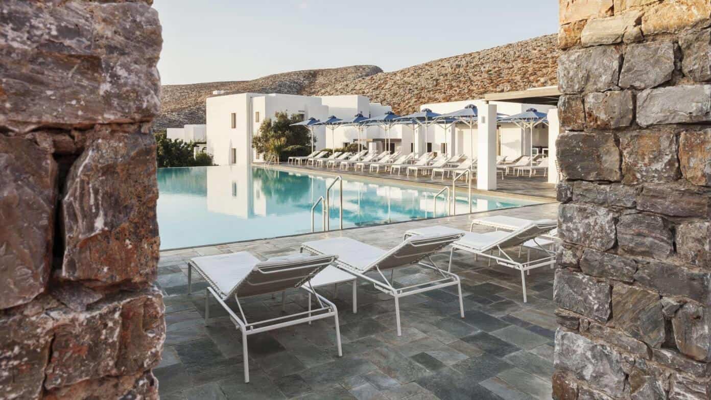 The Gimme Some Oven travel guide for restaurants to eat, hotels to stay and places to visit in Santorini, Greece. | Gimme Some Oven #santorini #greece #travel #traveltips #europe #vacation #islands #hotel #restaurant Anemi Hotel in Folegandros Greece