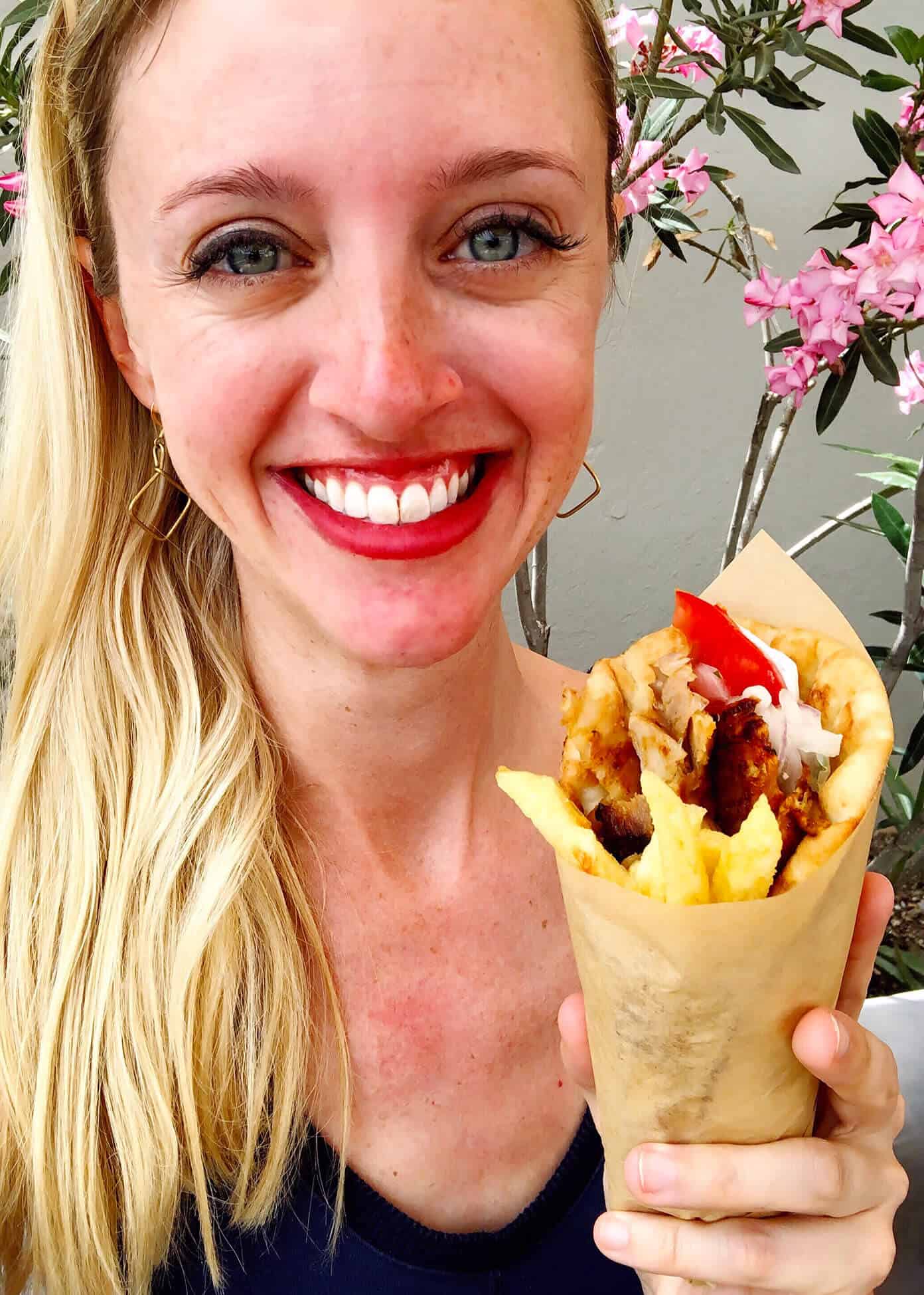 The Gimme Some Oven travel guide for restaurants to eat, hotels to stay and places to visit in Santorini, Greece. | Gimme Some Oven #santorini #greece #travel #traveltips #europe #vacation #islands #hotel #restaurant Chicken Gyro at PitoGyros in Santorini, Greece