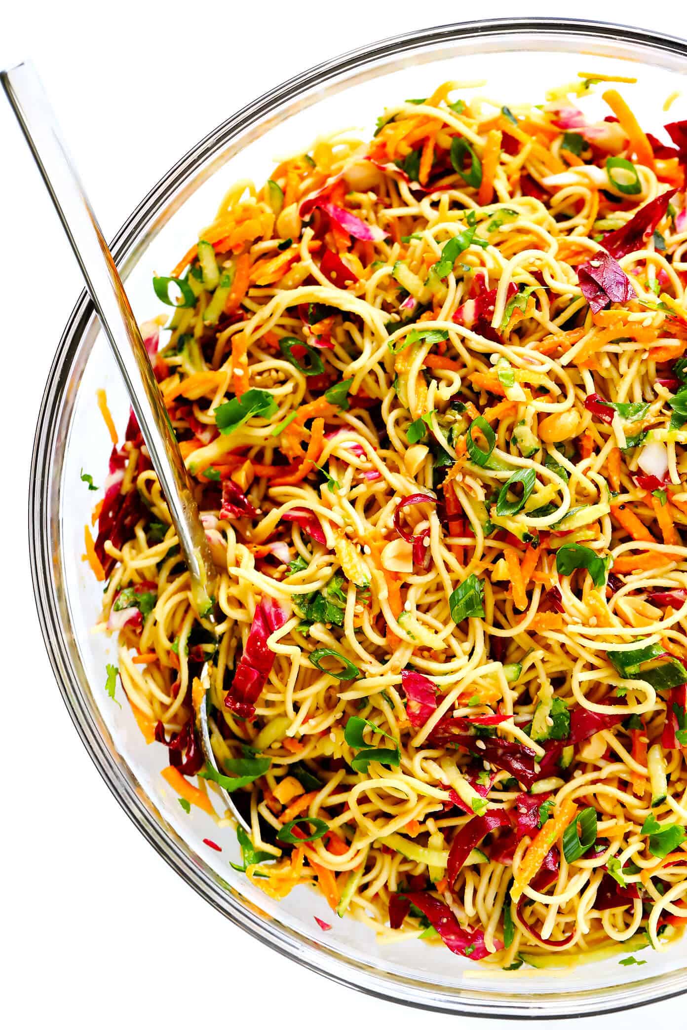 This Cold Sesame Peanut Noodles recipe is downright irresistible! It's made with the BEST peanut sauce recipe, it's easy to customize with your favorite noodles, veggies and proteins (chicken, beef, pork, shrimp or tofu would be great additions), and it's perfect for meal prep or served as an easy dinner recipe. | Gimme Some Oven #mealprep #dinner #noodles #peanutsauce #recipe The BEST Cold Sesame Peanut Noodles Recipe