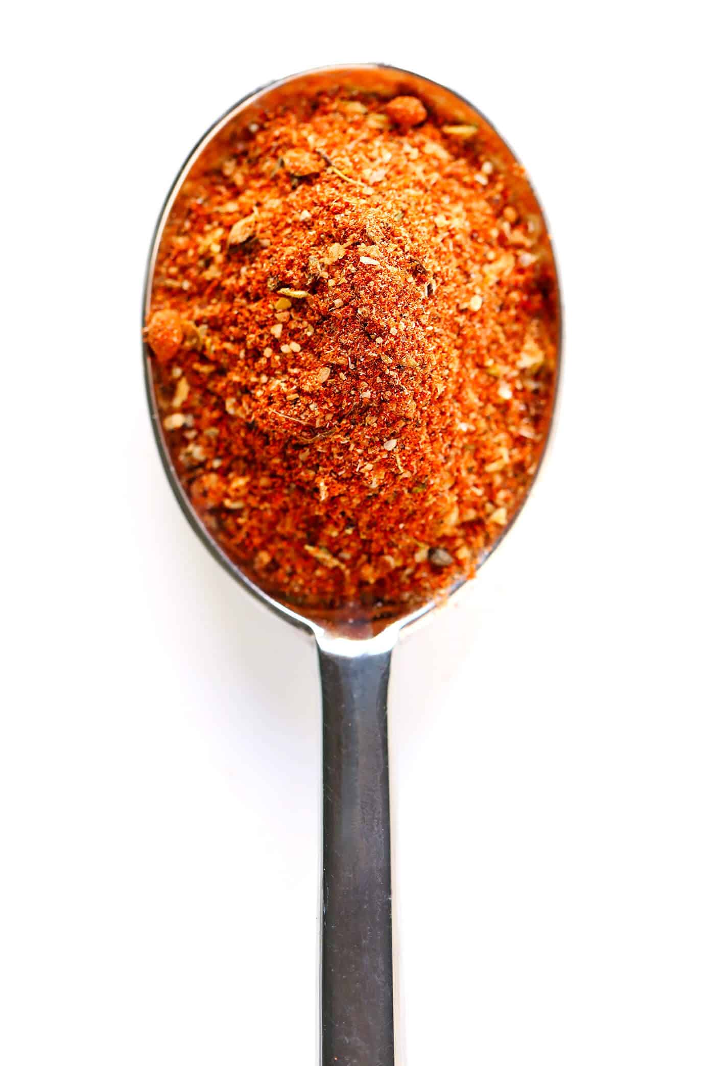 The best homemade Cajun Seasoning recipe! It only takes about 5 minutes to make, and tastes great on everything from chicken to shrimp, veggies to tofu, every kind of potato and more. Use it in a soup, stir-fry, pasta, kabob, dip, crackers, sheet pan dinner - you name it! It's the bold, zesty, spicy blend that kicks any dish up a delicious notch. | Gimme Some Oven #cajun #seasoning #spice #blend #spicy #glutenfree #homemade Cajun Seasoning Blend Recipe