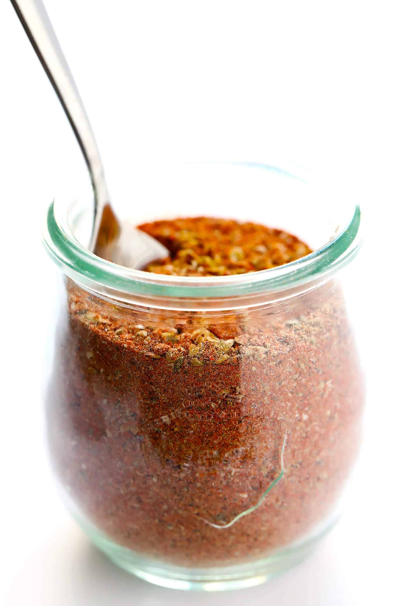 The best homemade Cajun Seasoning recipe! It only takes about 5 minutes to make, and tastes great on everything from chicken to shrimp, veggies to tofu, every kind of potato and more. Use it in a soup, stir-fry, pasta, kabob, dip, crackers, sheet pan dinner - you name it! It's the bold, zesty, spicy blend that kicks any dish up a delicious notch. | Gimme Some Oven #cajun #seasoning #spice #blend #spicy #glutenfree #homemade The Best Cajun Seasoning Recipe