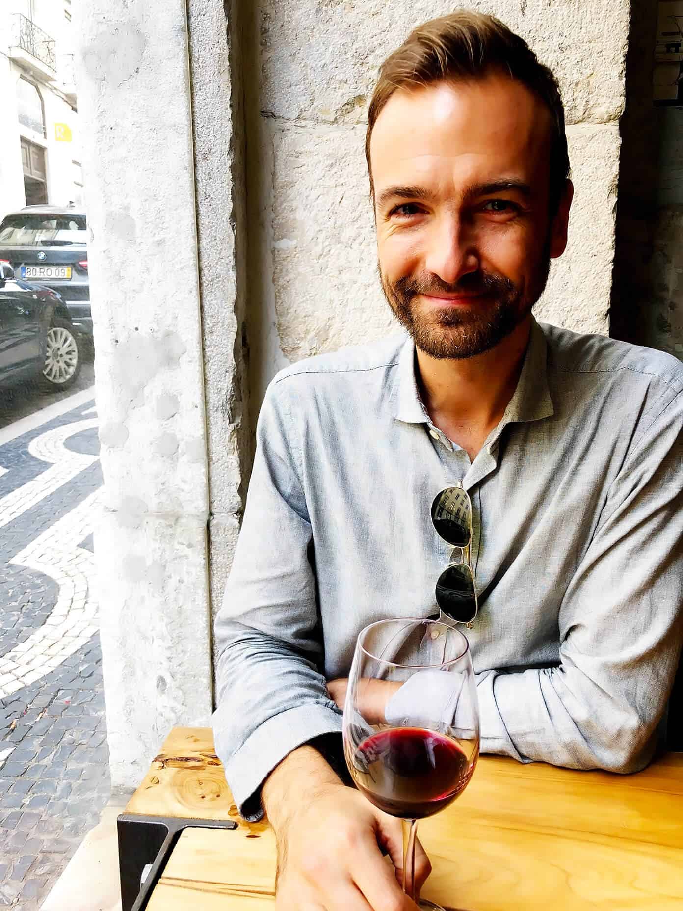 Weekend in Lisbon, Portugal -- all of our best recs on where to stay, eat and visit! | gimmesomeoven.com #travel #lisbon #portugal #traveltips Portuguese Wine in Lisbon