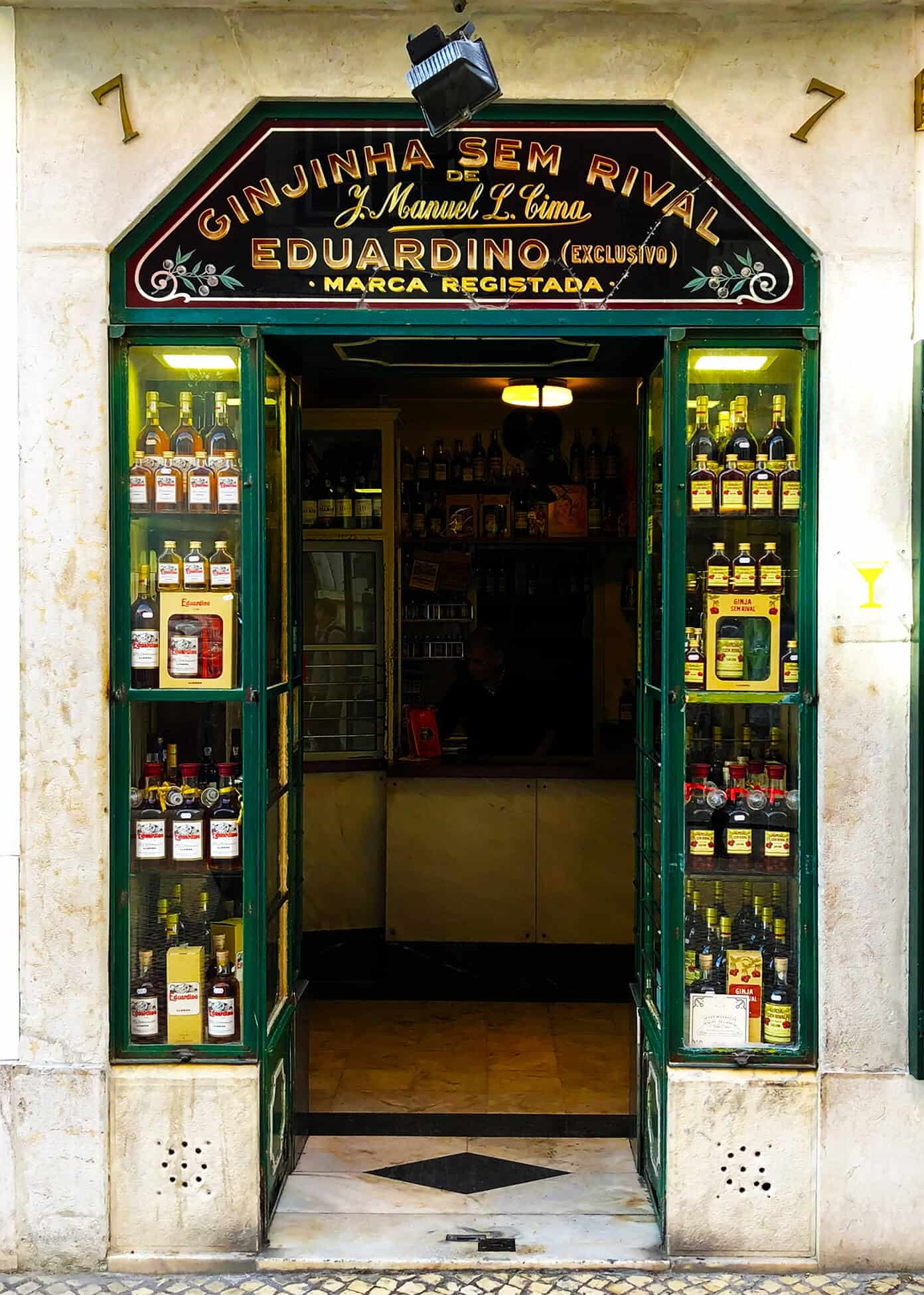 Weekend in Lisbon, Portugal -- all of our best recs on where to stay, eat and visit! | gimmesomeoven.com #travel #lisbon #portugal #traveltips Ginjinha Sem Rival in Lisbon
