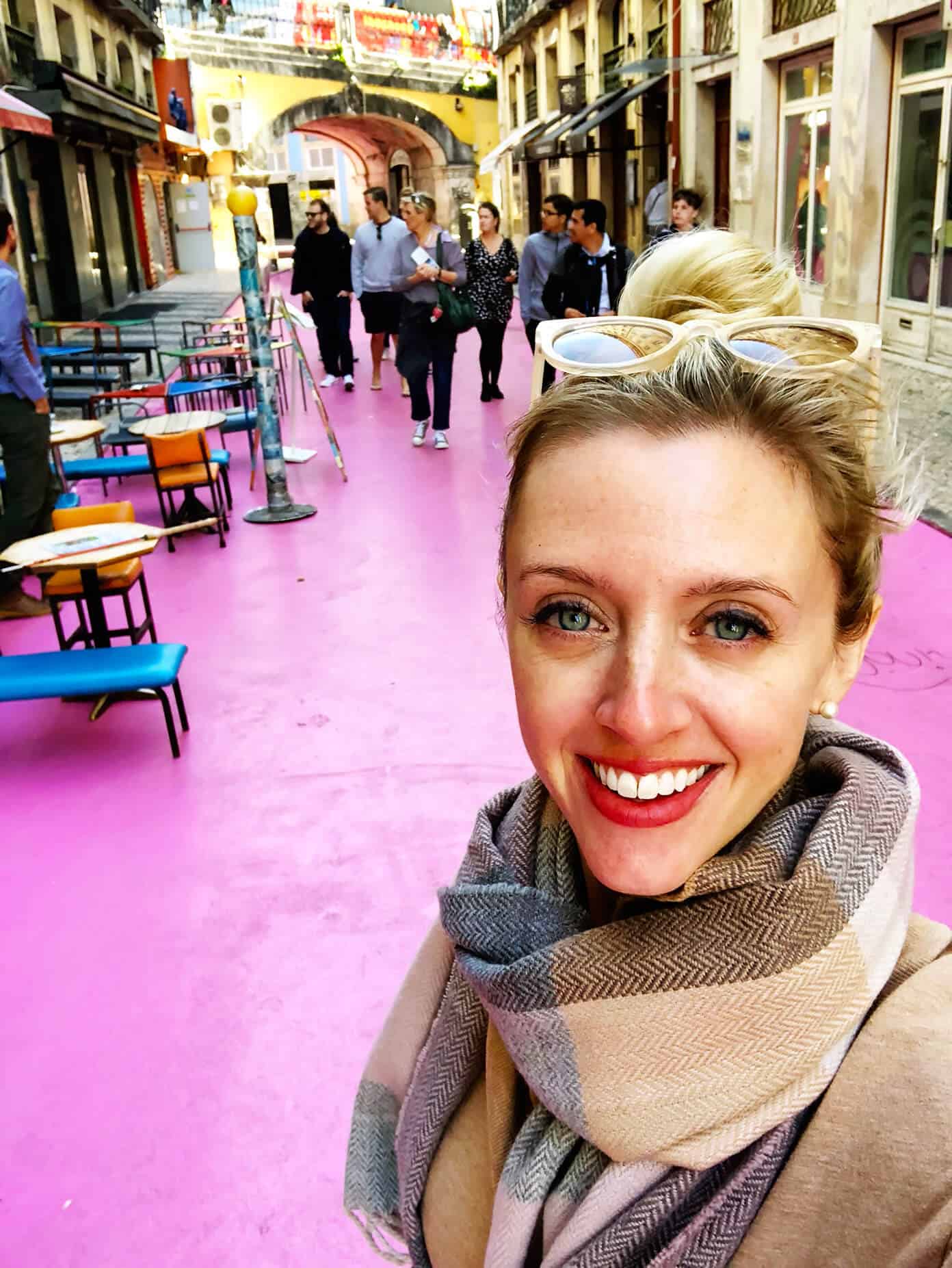 Weekend in Lisbon, Portugal -- all of our best recs on where to stay, eat and visit! | gimmesomeoven.com #travel #lisbon #portugal #traveltips Pink Street | Lisbon, Portugal